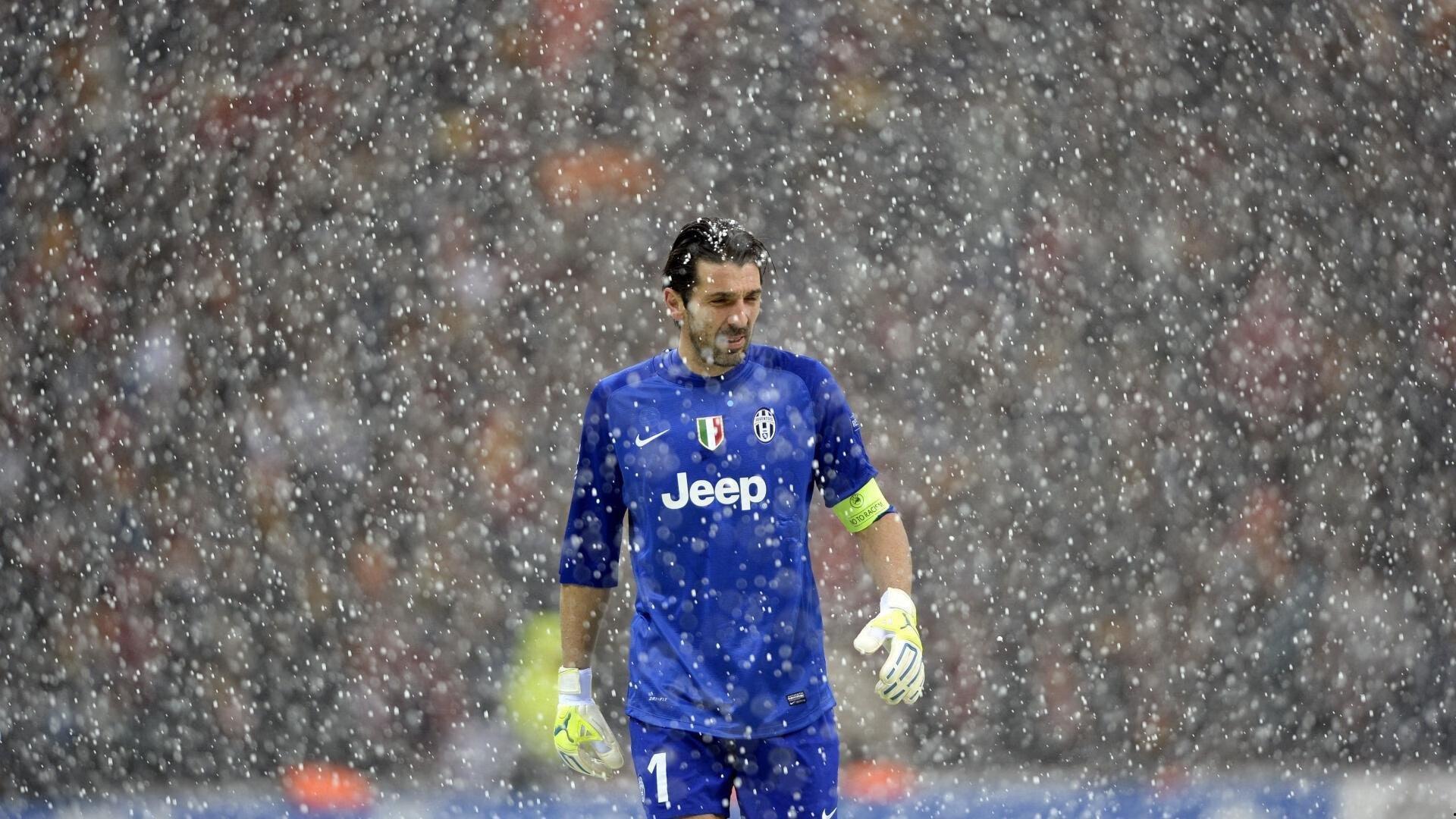 巴黎圣日耳曼为阿森西奥标价2000万欧元,费内巴切积极推动转会谈判